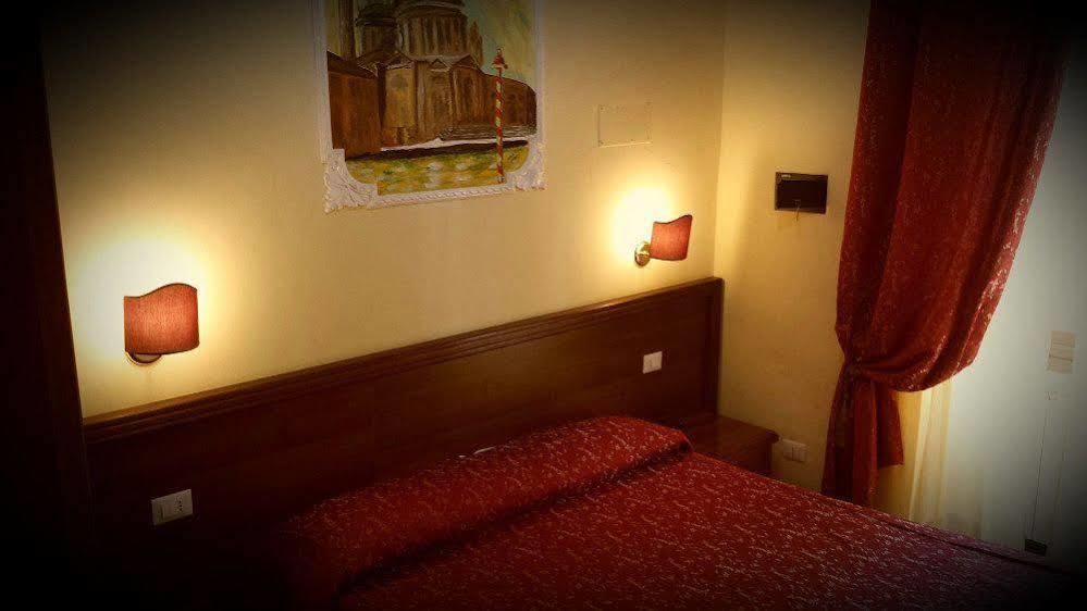 B&B Rudy Center Rome Extérieur photo